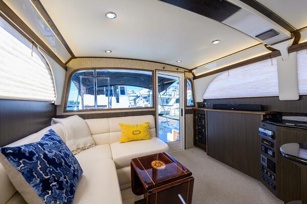 Bertram 38 - FIELD & SEA - Cabin