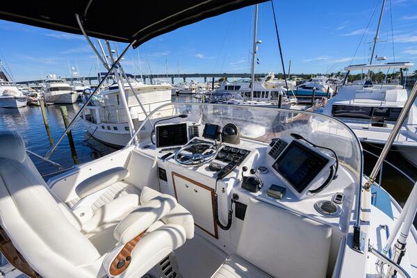 Bertram 38 - FIELD & SEA - 