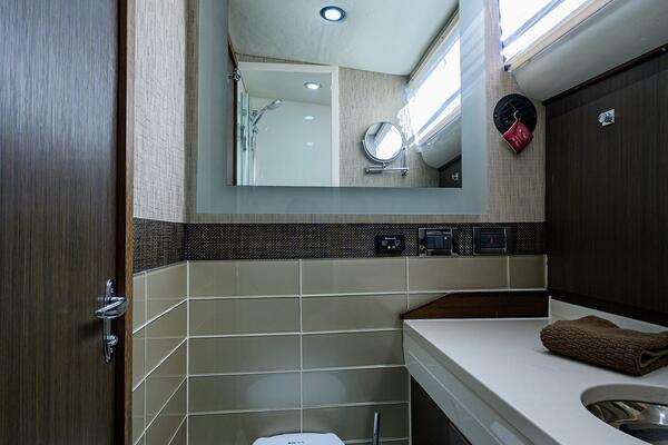 Bertram 38 - FIELD & SEA - 