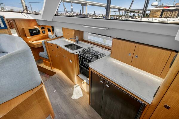 Off The Grid 42ft Southerly Yacht For Sale