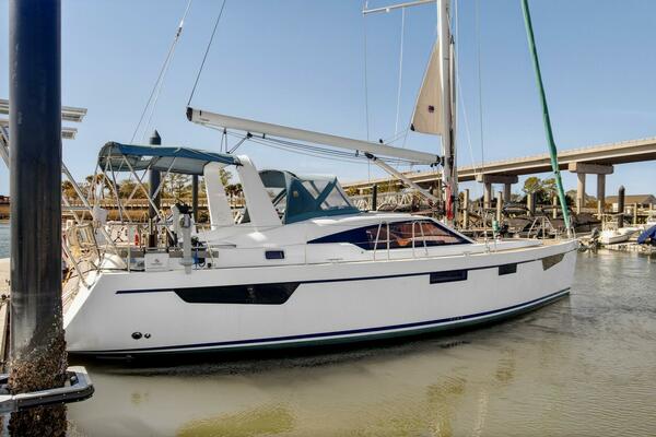 Off The Grid 42ft Southerly Yacht For Sale