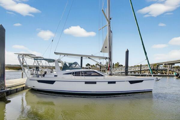 Off The Grid 42ft Southerly Yacht For Sale