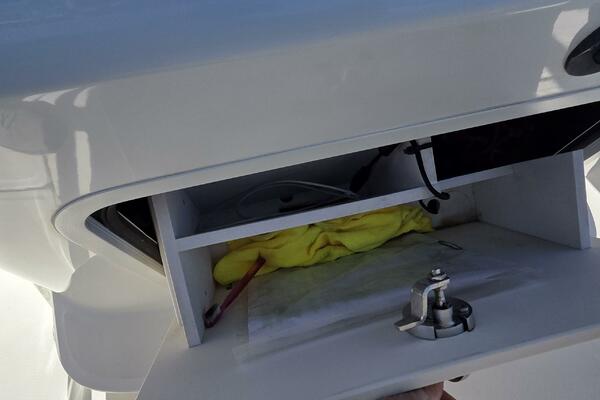 Horse Play 27ft Boston Whaler Yacht For Sale