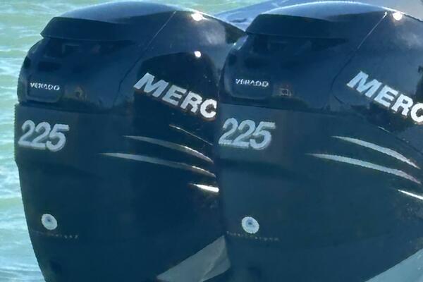 Horse Play 27ft Boston Whaler Yacht For Sale