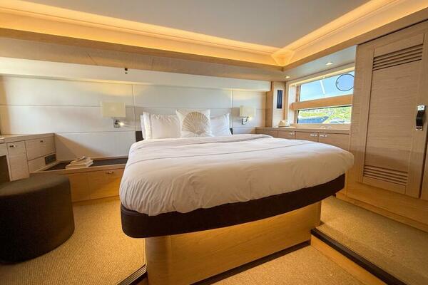 2026 Swift Trawler 54