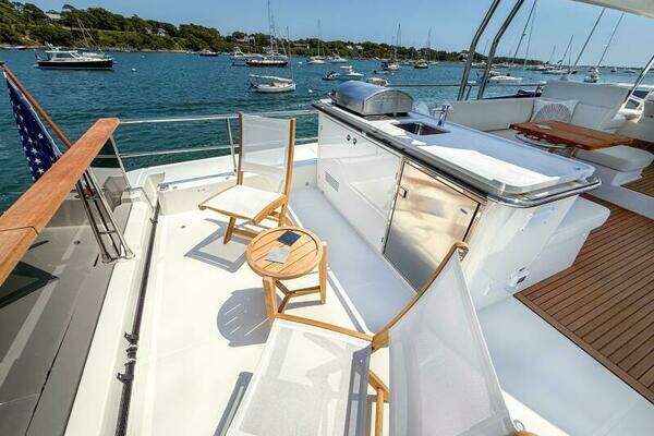 Beneteau Swift Trawler 54 Yacht For Sale