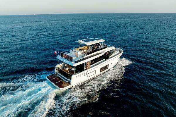 Beneteau Swift Trawler 54 Yacht For Sale