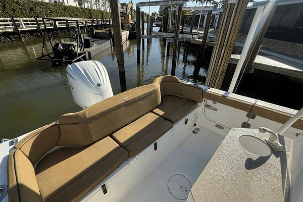 24ft Sea Hunt Yacht For Sale