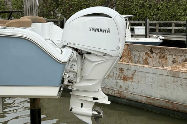 24ft Sea Hunt Yacht For Sale