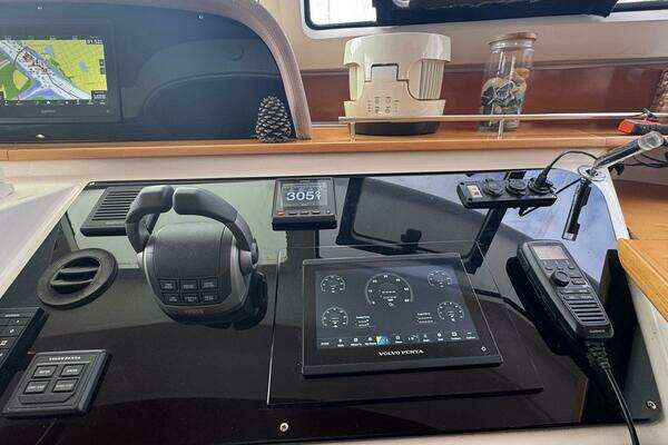 Fountaine Pajot Cumberland 46 Yacht For Sale