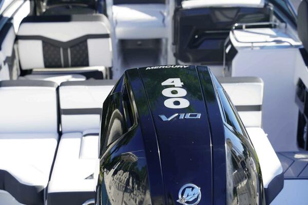 28ft Monterey Yacht For Sale