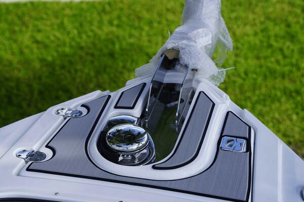 28ft Monterey Yacht For Sale