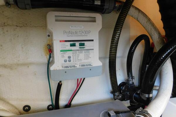 Livin on a Prayer 28ft Regal Yacht For Sale