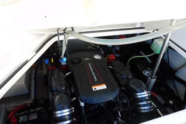 Livin on a Prayer 28ft Regal Yacht For Sale