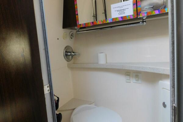 Livin on a Prayer 28ft Regal Yacht For Sale