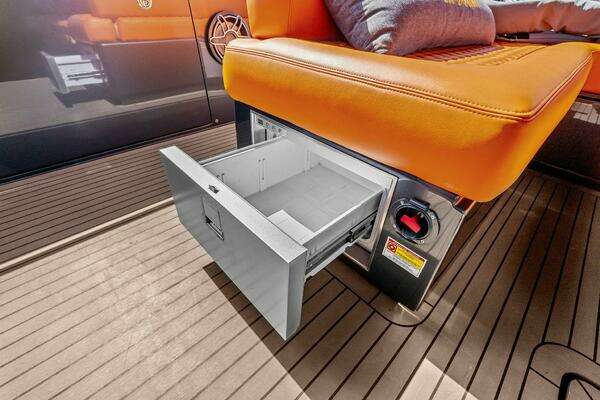 Pardo Yachts Cruiser Yacht For Sale