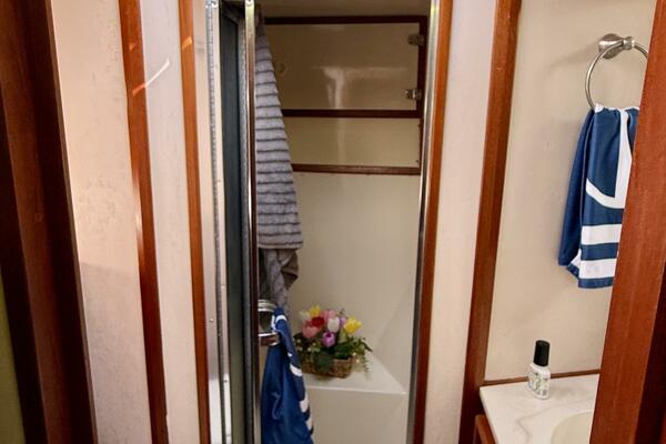 MOONLIGHT MIST 50ft Chris Craft Yacht For Sale