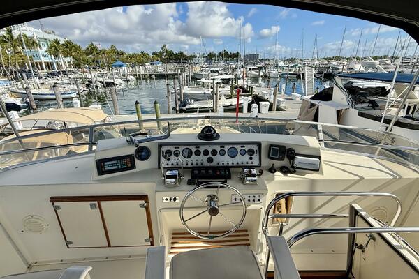 MOONLIGHT MIST 50ft Chris Craft Yacht For Sale