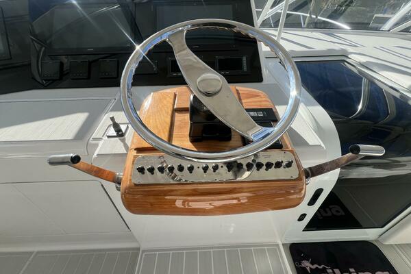 Viking 52 SILENT PARTNER - Helm