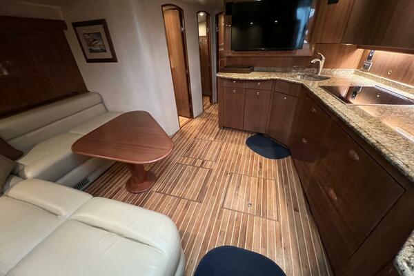 Viking 52 SILENT PARTNER - Salon/Galley