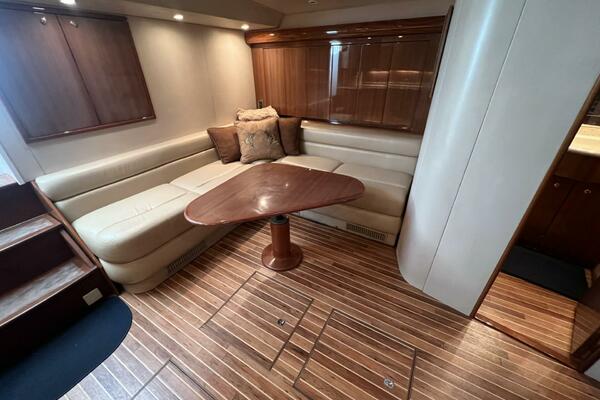 Viking 52 SILENT PARTNER - Salon/Galley