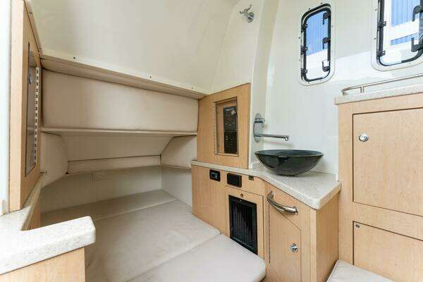 Hydra-Sports 4200 Siesta Yacht For Sale