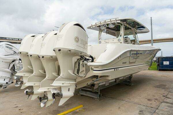 Hydra-Sports 4200 Siesta Yacht For Sale