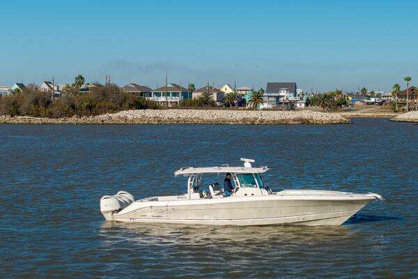 Hydra-Sports 4200 Siesta Yacht For Sale