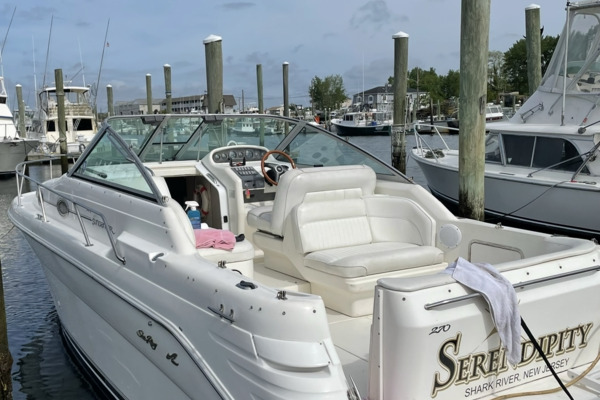 1996 Sea Ray 270 Sundancer