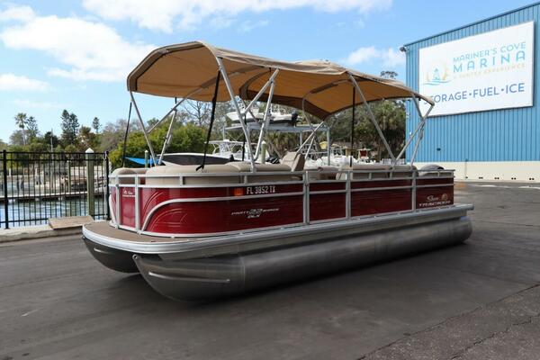 24ft Sun Tracker Yacht For Sale