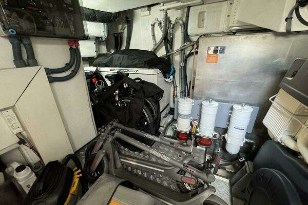 Sirena 58 Fly Yacht For Sale