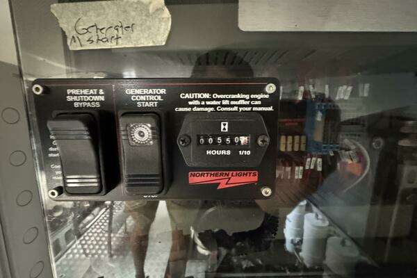 Sirena 58 Fly Yacht For Sale