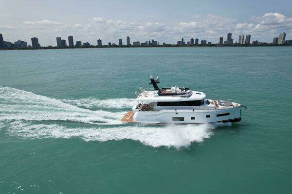 Sirena 58 Fly Yacht For Sale