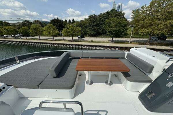 Sirena 58 Fly Yacht For Sale