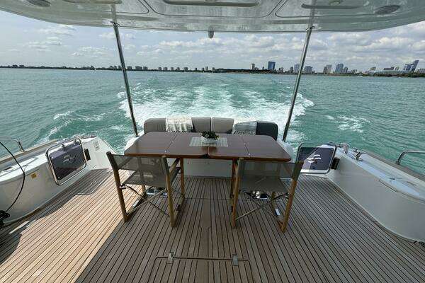 Sirena 58 Fly Yacht For Sale