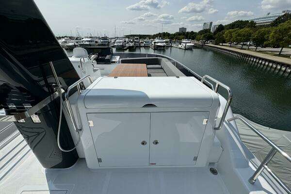 Sirena 58 Fly Yacht For Sale
