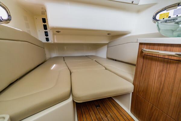 38ft Boston Whaler Yacht For Sale