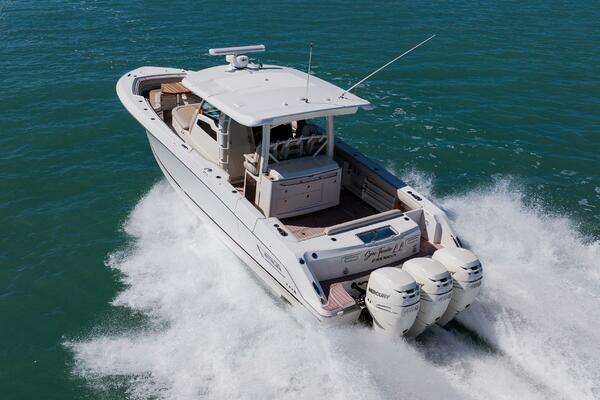 38ft Boston Whaler Yacht For Sale