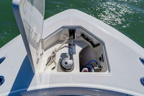 Boston Whaler 380 Outrage Yacht For Sale