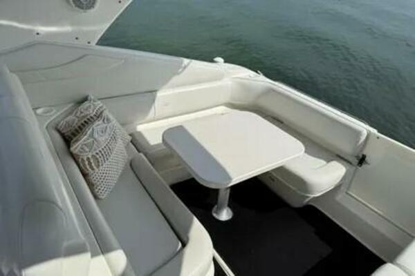 Floating Options 32ft Regal Yacht For Sale