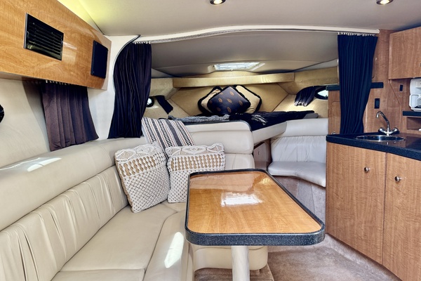 Floating Options 32ft Regal Yacht For Sale
