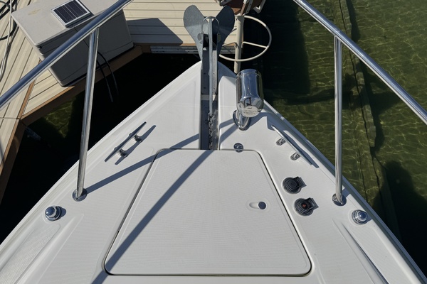 Floating Options 32ft Regal Yacht For Sale