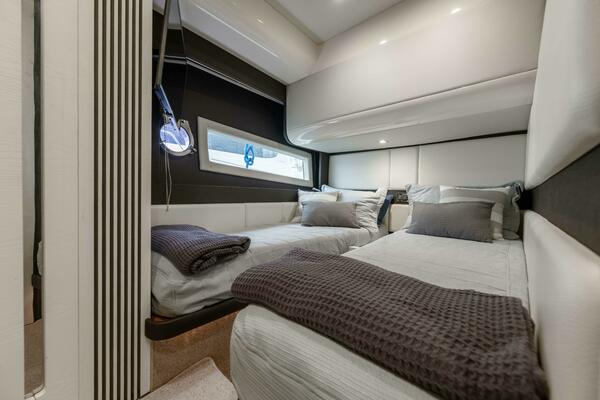 TREASUREX 58ft Azimut Yacht For Sale