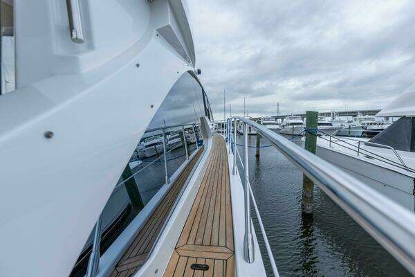 Azimut 55S Lithium Yacht For Sale