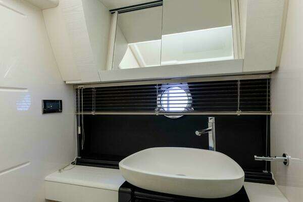 Azimut 55S Lithium Yacht For Sale