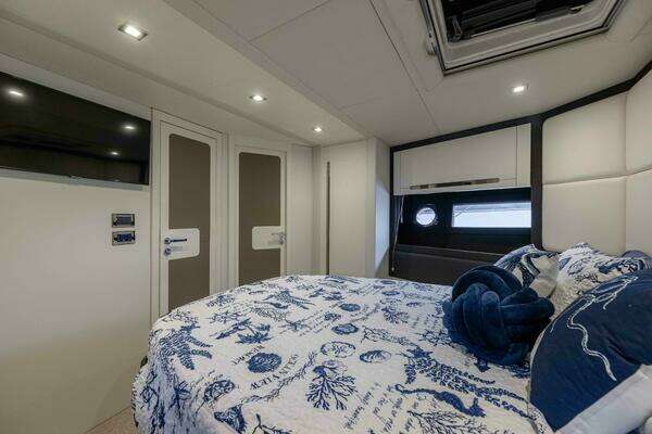 Azimut 55S Lithium Yacht For Sale