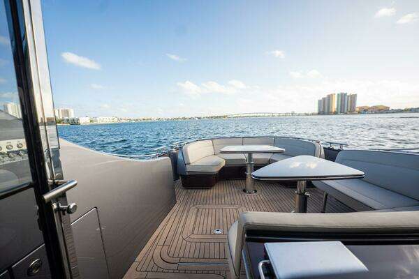 Zeelander Z5 Yacht For Sale