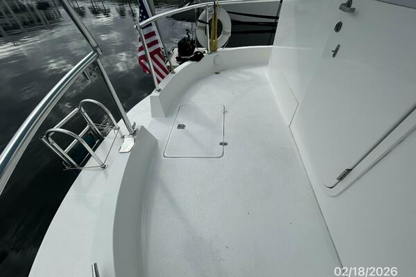 37' Great Harbour aftdeck port
