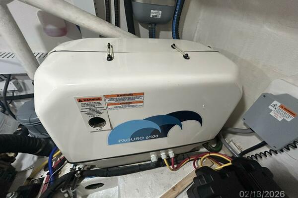 37' Great Harbour generator sound box