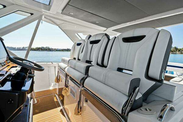 Tiara Yachts 38 LS Yacht For Sale